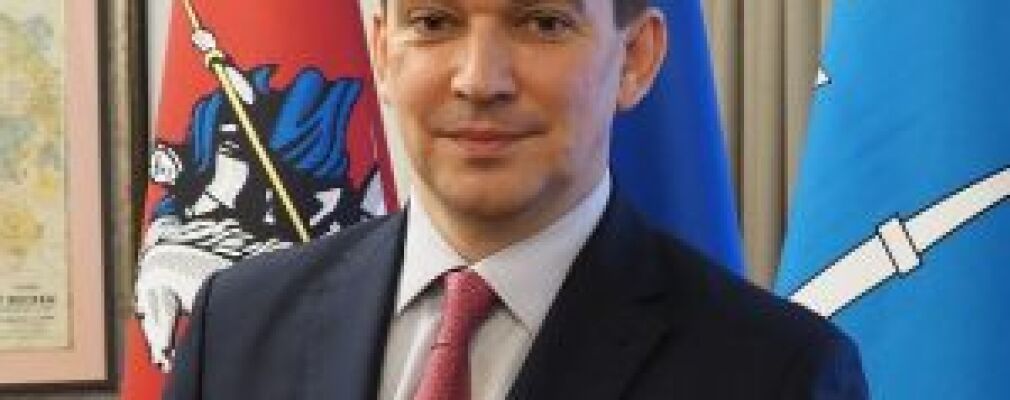 Надо ли менять входную дверь в новостройке от застройщика