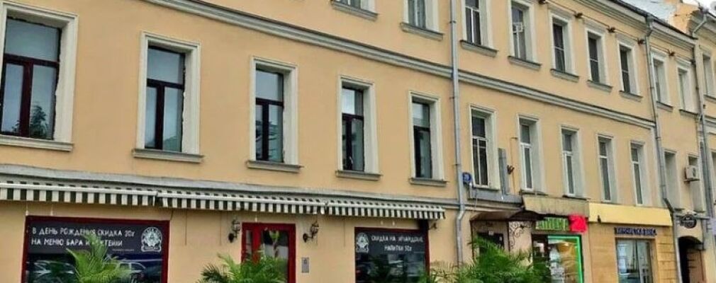 ЕСТЬ ЛИ КОММУНАЛКИ В МОСКВЕ И ПЯТЬ КОММУНАЛОК В 10 МИНУТАХ ОТ КРЕМЛЯ